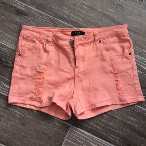 E&M Distressed coral shorts